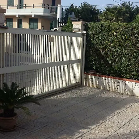 Villetta Mare Romanica Calabernardo
