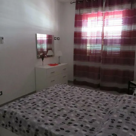 Villetta Mare Romanica Holiday home *